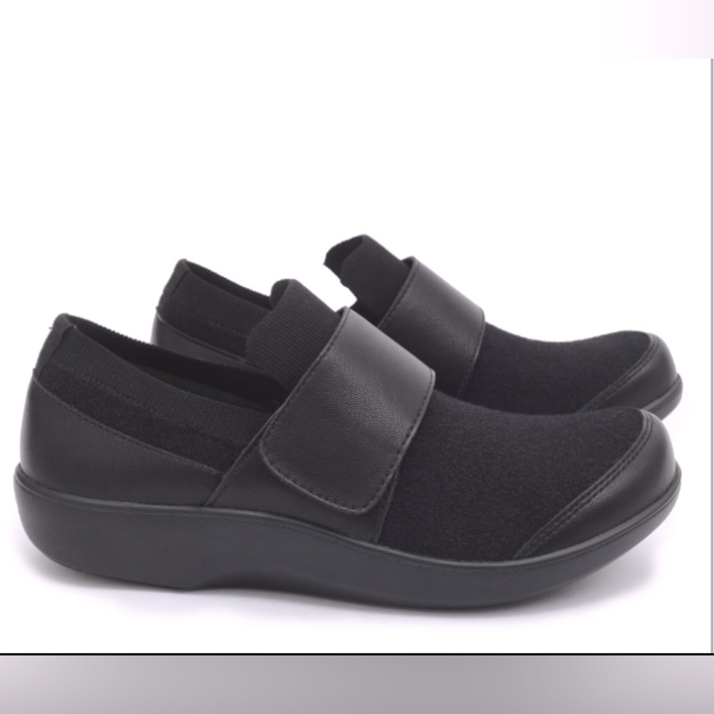 Alegria Women’s traq slip in size 42 (11.5-12)